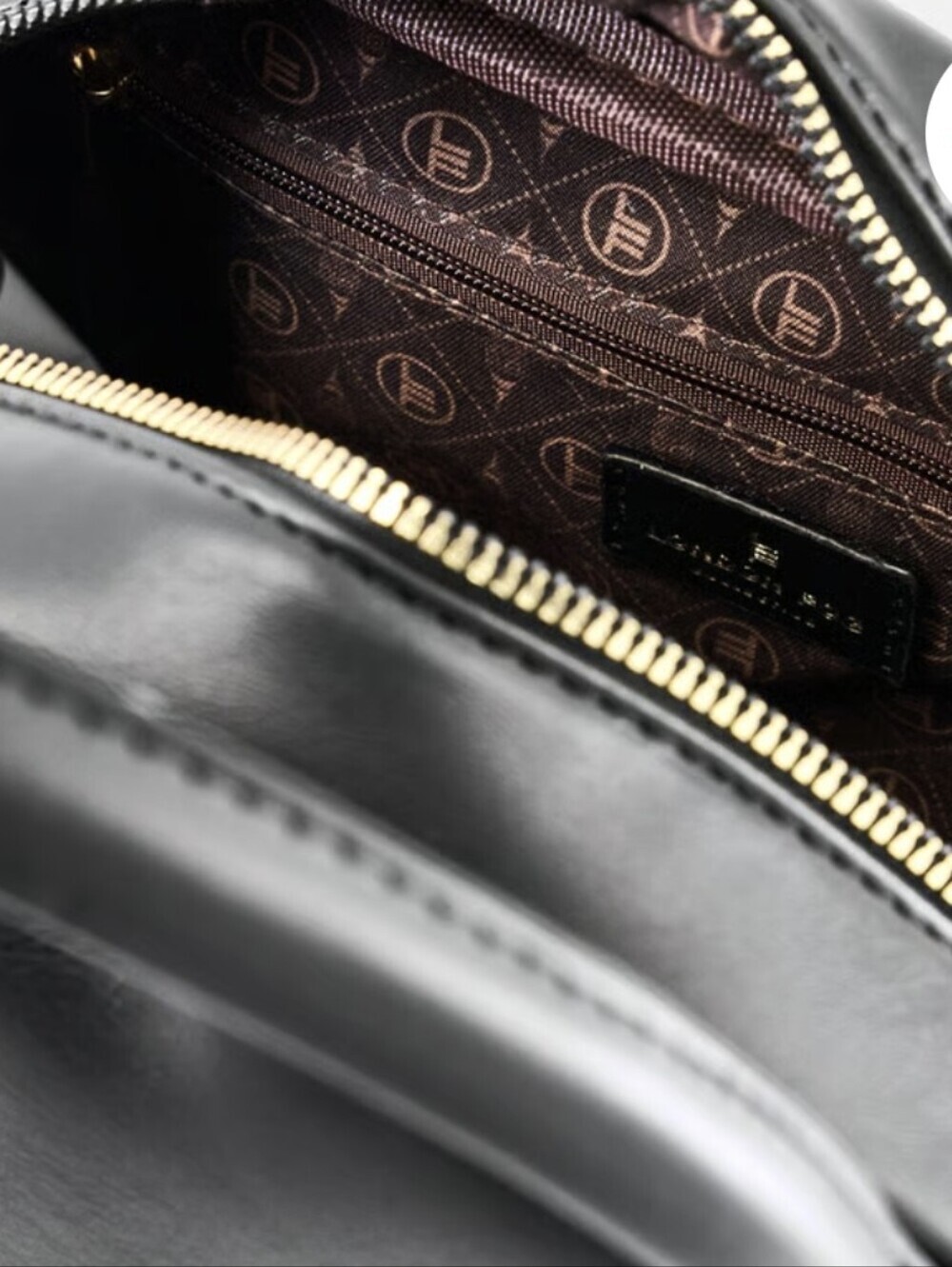 London Fog Black Dome Smooth Black Pleather Satchel NWT - Picture 4 of 6